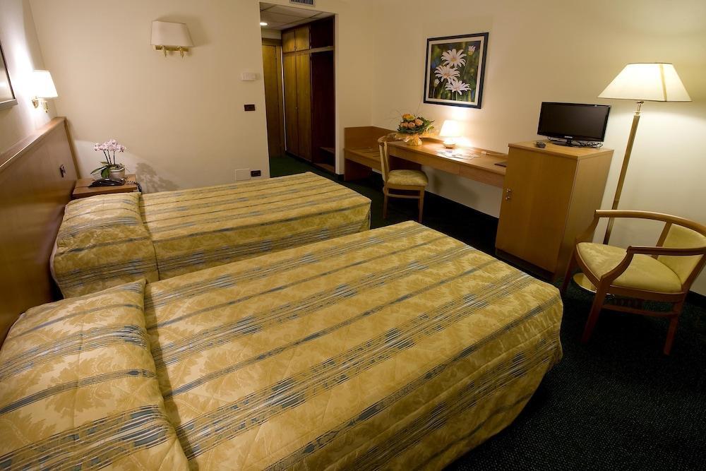 Hotel Galant Venaria Reale Luaran gambar