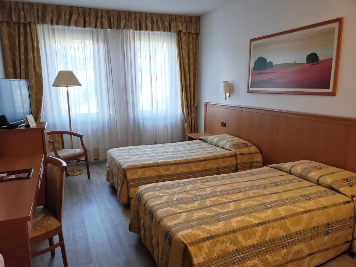 Hotel Galant Venaria Reale Luaran gambar
